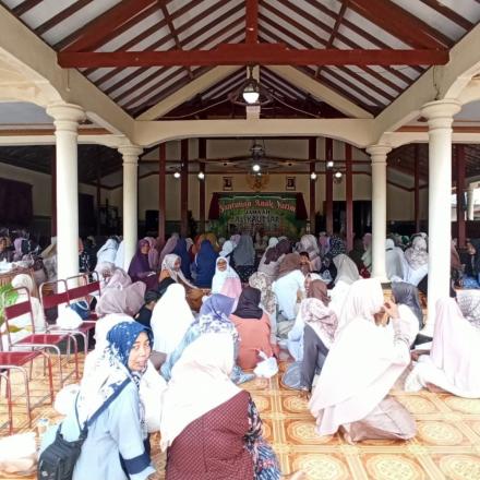 Kegiatan Santuna Yatim/Piatu di Desa Karanganom Tahun 2026